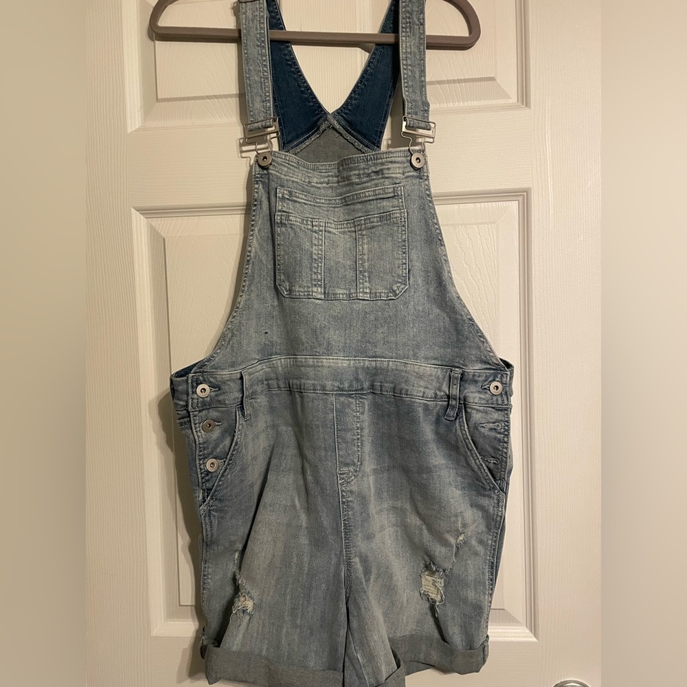 Torrid denim short jumper brand new with tags